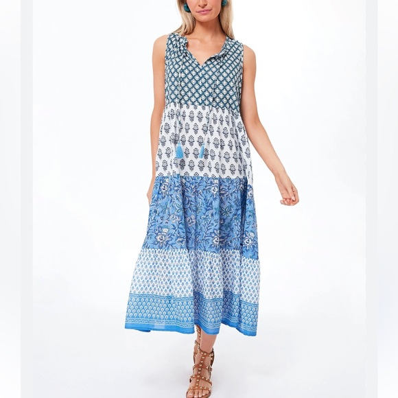 Tuckernuck Dresses & Skirts - Tuckernuck Salty Paloma Blue and White Patterned Midi Dress